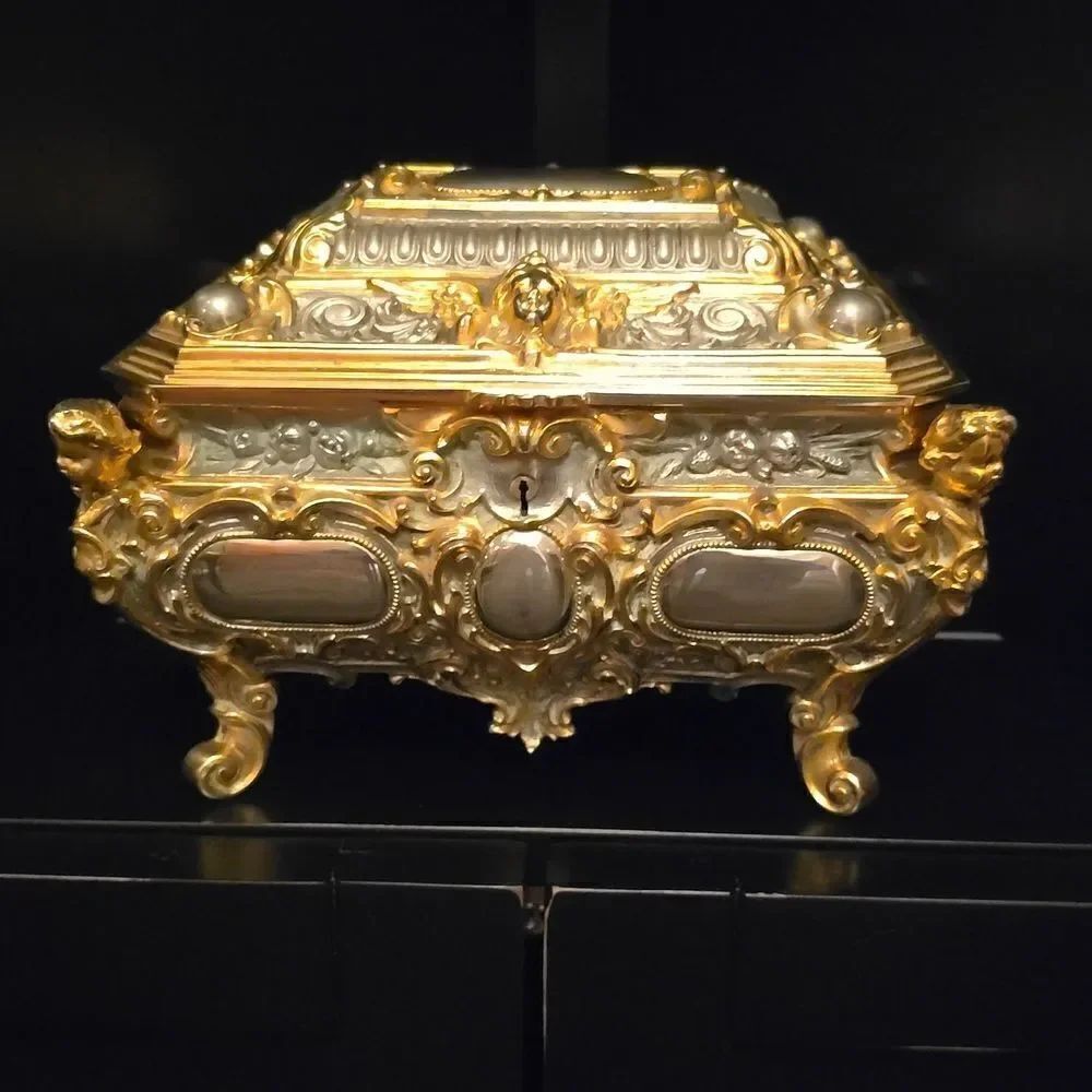 EARHAD & SOHNE VINTAGE CASKET JEWLERY BOX!Elegant Gold and Silver Decorative Box - Picture 12 of 15